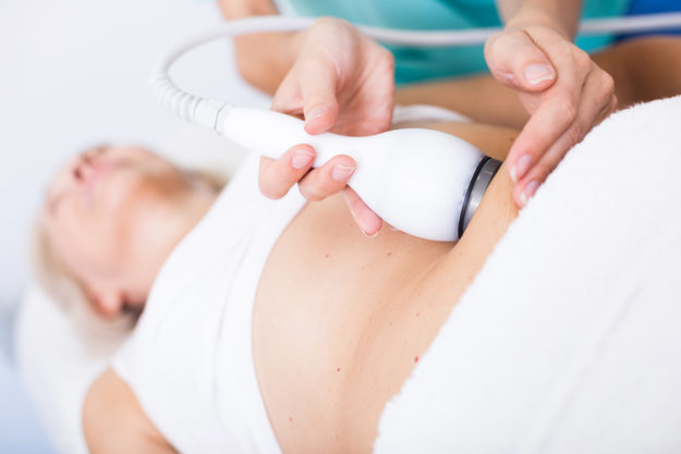 Non-Invasive Fat Removal Services in Laurel, Maryland client getting non-invasive fat removal